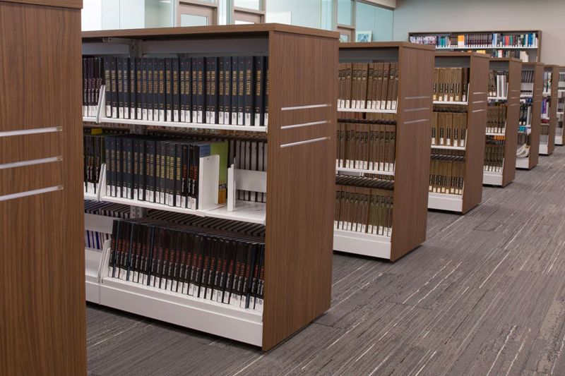 Flexible Shelving gives operators freedom to transform their space with ease.