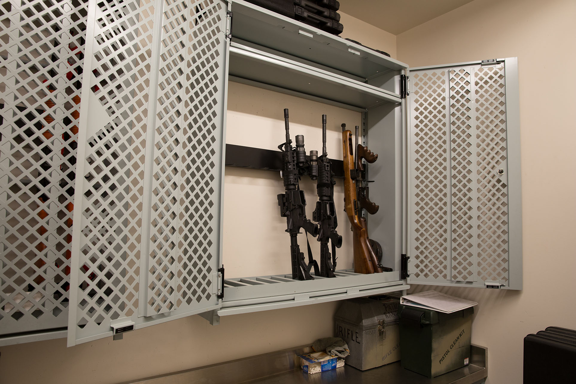 Universal™ Weapons Racks